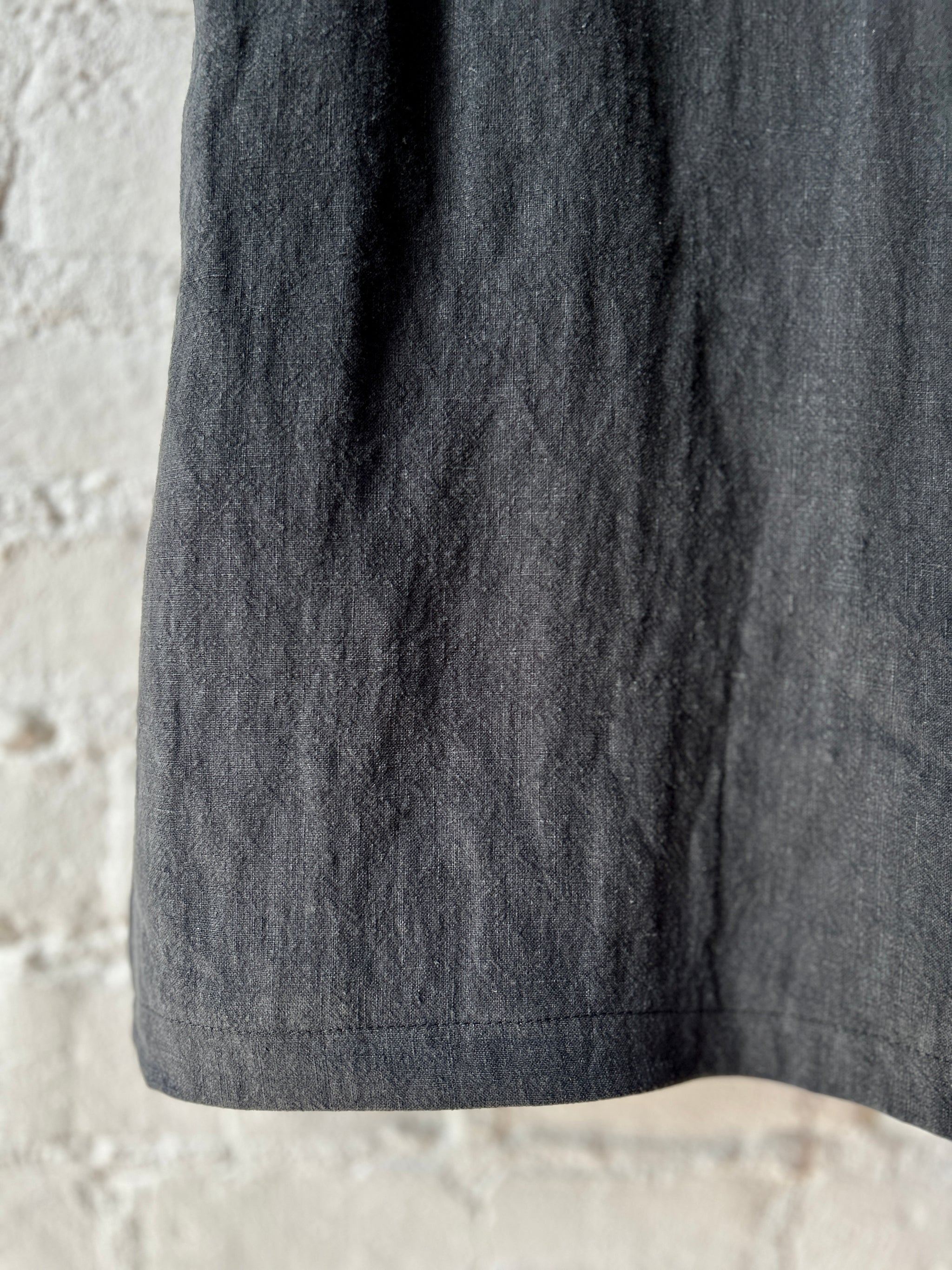 V-Neck Tank Black