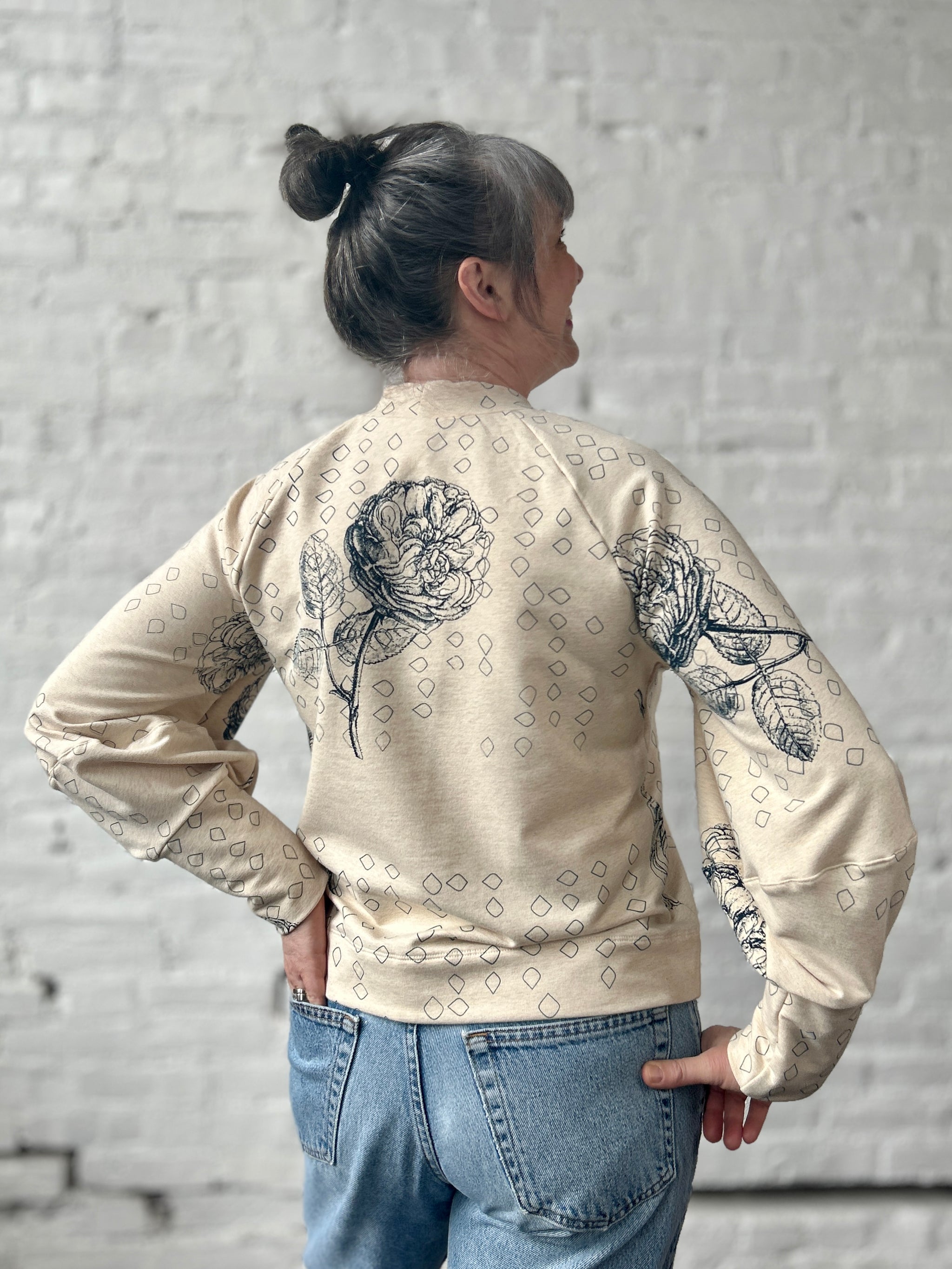 Final Sale Fundra Sweatshirt - Almond