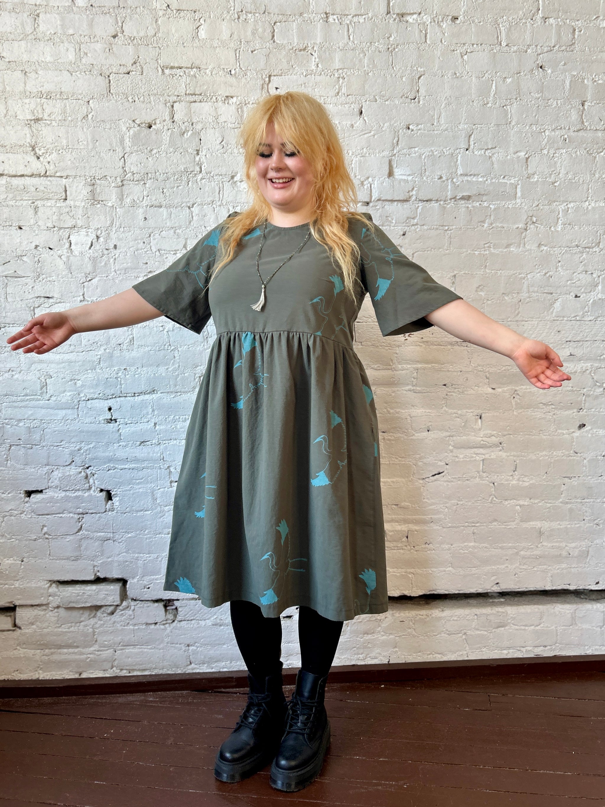 Kiki Dress - Pesto