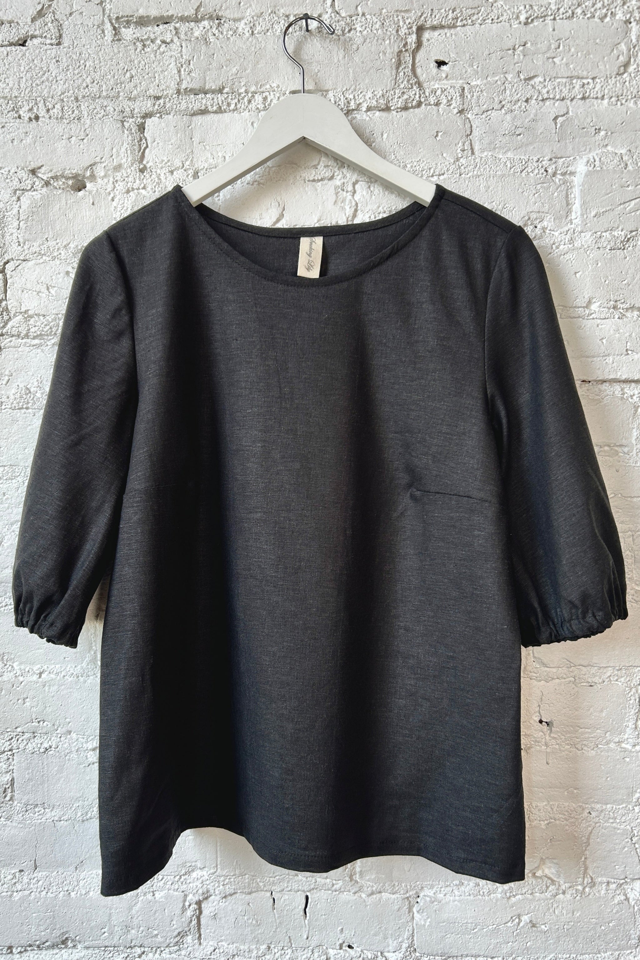 Sample - Homeward Bound Top Black (final sale) L
