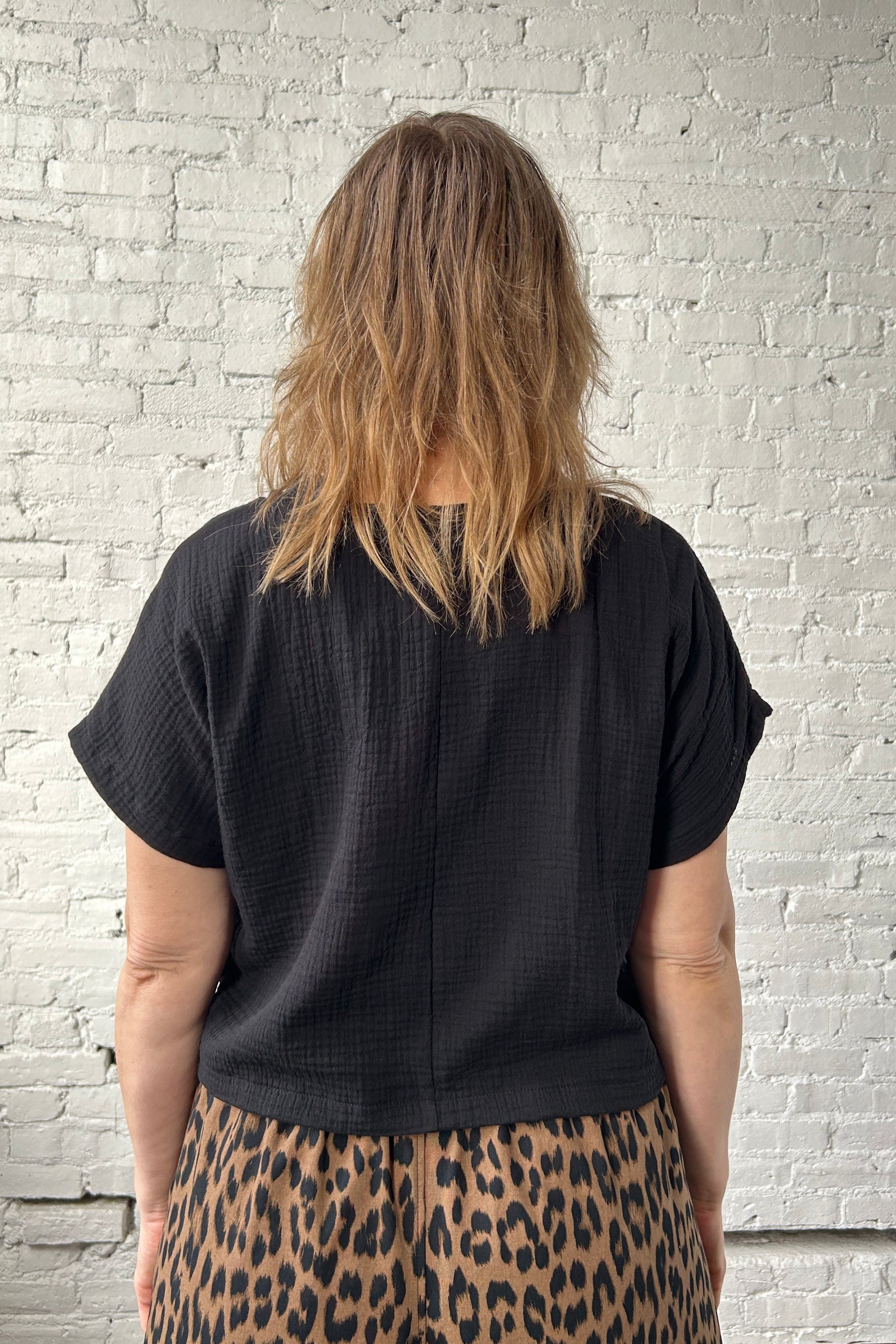 Cropped Saskia Top - Black